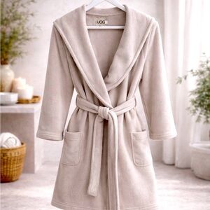 UGG Soft Plush Beige Bathrobe Cozy Loungewear Size Small